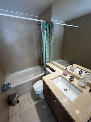 Apartment | Bathroom | Shower, hair dryer, towels, toilet paper