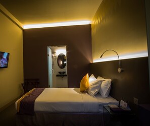 Single Room | In-room safe, desk, blackout drapes, iron/ironing board (on request) - Hotel Magic Mandalay (Mandalay)