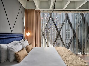 Ropa de cama de alta calidad, minibar, caja fuerte