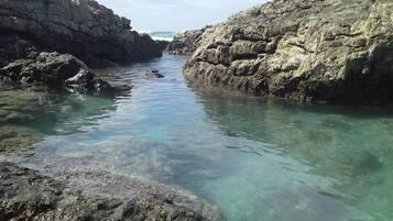 Beach nearby, snorkelling, kayaking, rowing