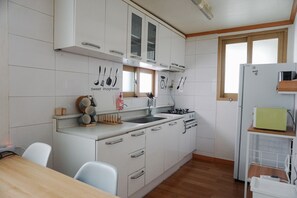 Family Apartment, 2 Bedrooms, Kitchen | Private kitchen | Fridge, microwave, electric kettle - Hongdae One House (Seoul)