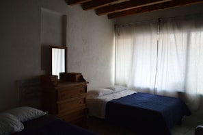 2 bedrooms, iron/ironing board, free WiFi - Escondite Azul (Guanajuato)