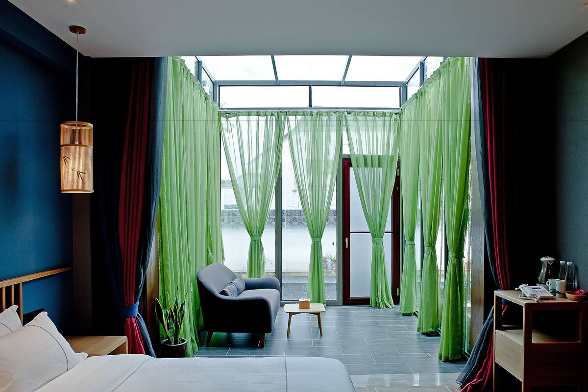 Desk, blackout curtains, iron/ironing board, free WiFi
