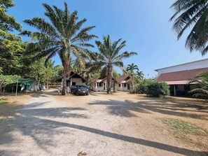 Exterior - Chill Beach Resort (Pathio)