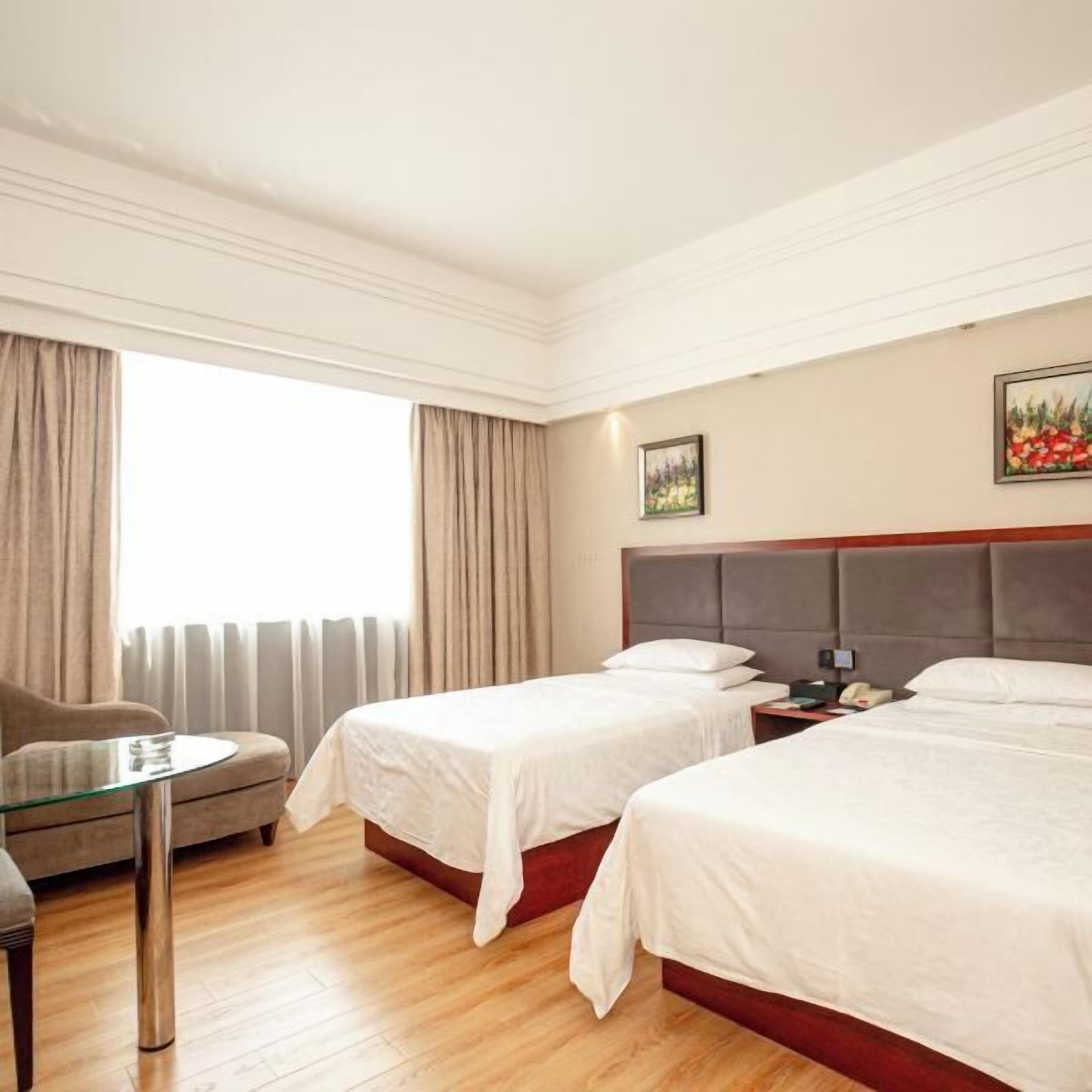 遮光窗帘、免费 WiFi