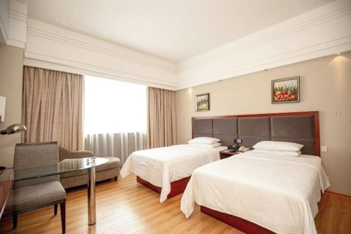 Blendingsgardiner og wi-fi (inkludert)