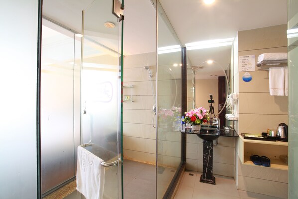 Bathroom - Delight Empire Hotel (Dongguan)