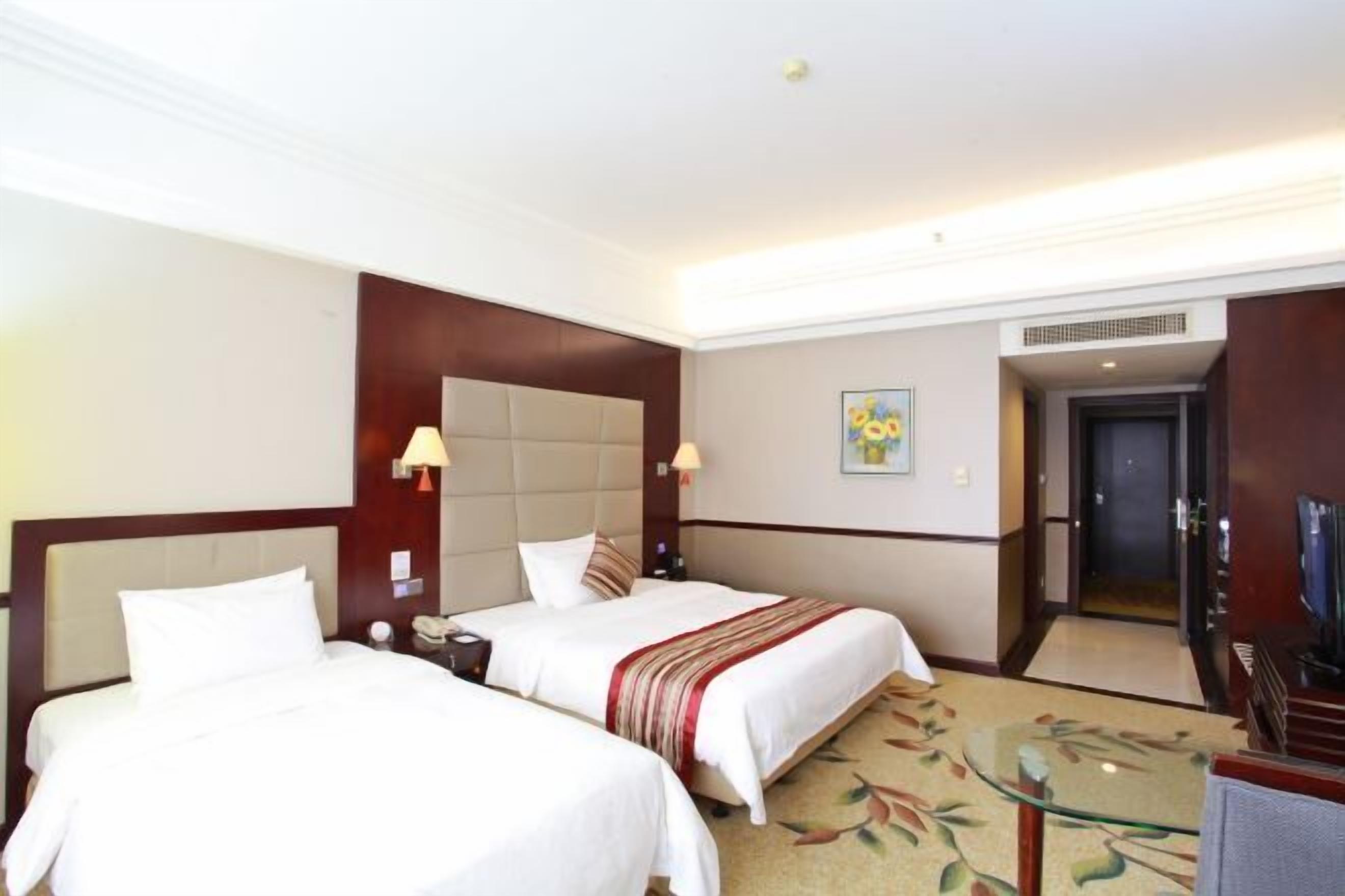 Cortinas opacas y wifi gratis