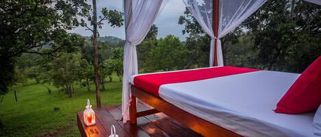 Tent with a Bushwalk Trekking | 1 Schlafzimmer, hochwertige Bettwaren, individuell dekoriert