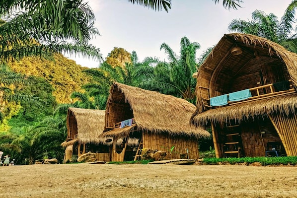 Free WiFi, bed sheets - Aoluek Paradise (Ao Luek)