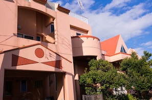 Property entrance - Amakara Okinawa (Nago)