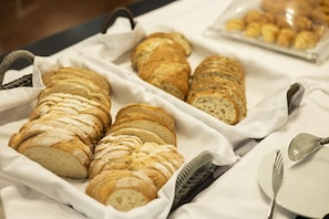 Gratis frukostbuffé varje dag