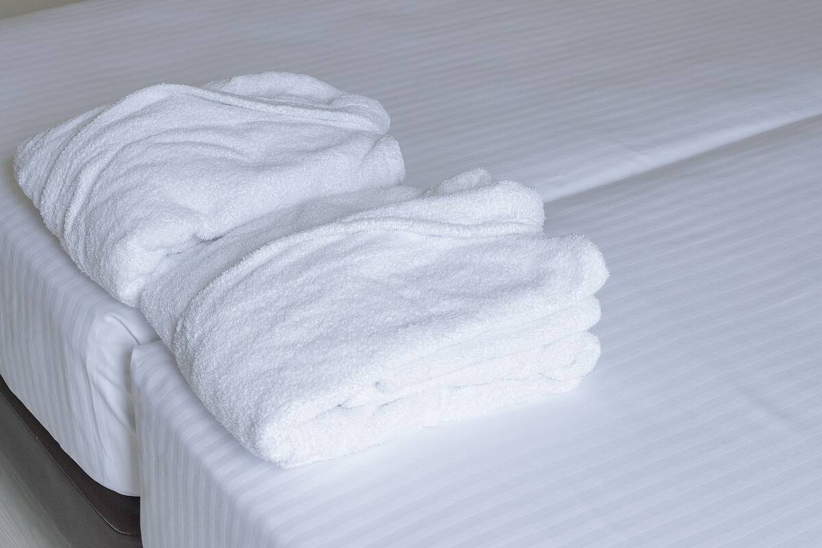 Hypo-allergenic bedding, minibar, in-room safe, desk