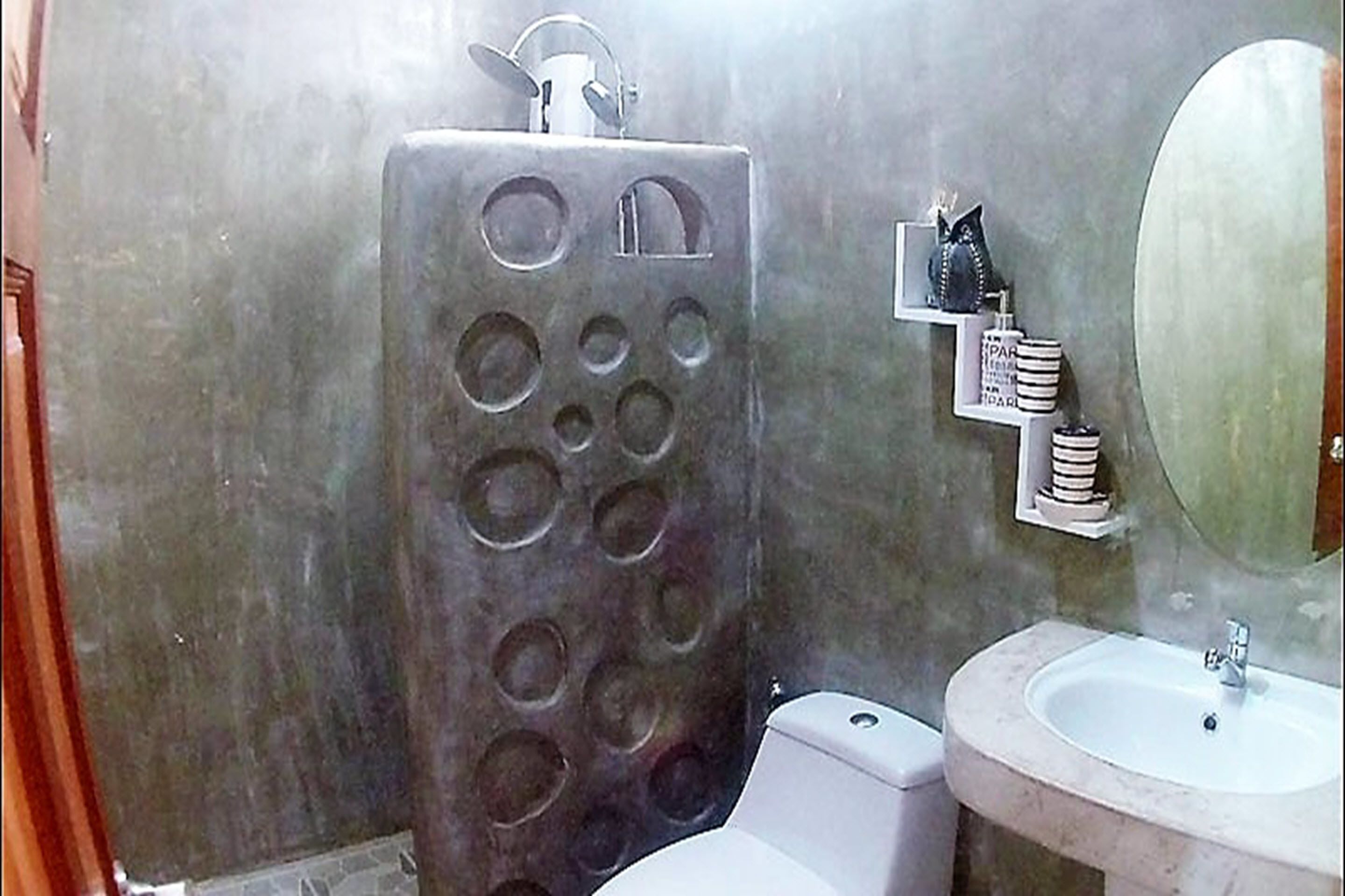 bungalow | bathroom | shower, rainfall showerhead, free toiletries, towels