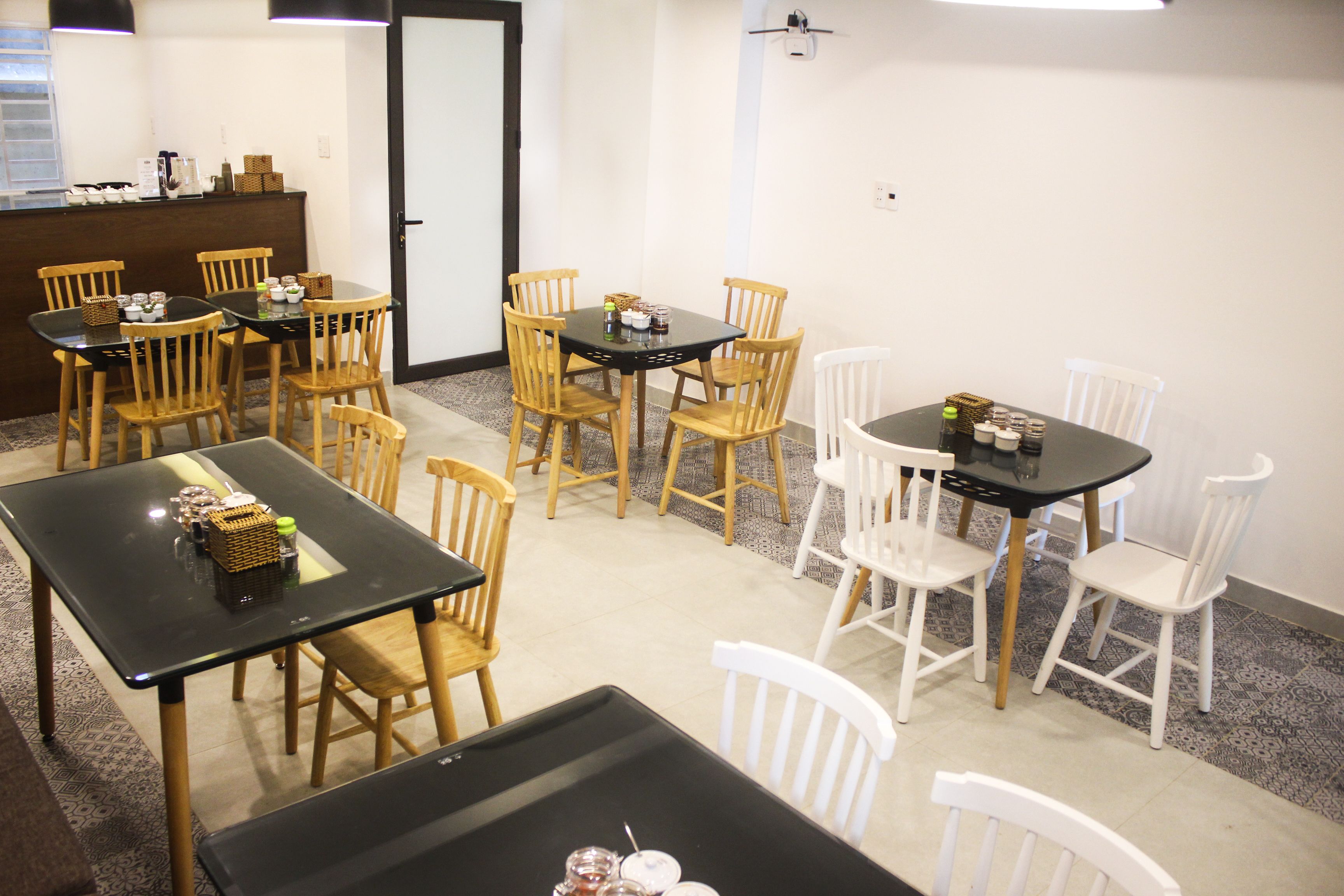 daily continental breakfast for a fee