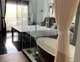 Habitación Deluxe doble (1) | 1 dormitorio, ropa de cama de alta calidad, minibar y caja fuerte