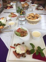 Kahvaltı servisi