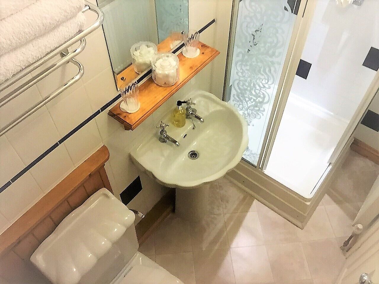 مجففات شعر، مناشف