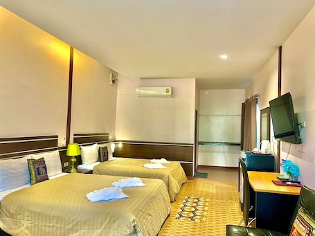 Family Room | Free WiFi