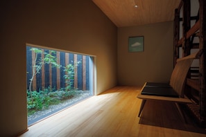Free minibar, in-room safe, free WiFi - Ryokan Kurashiki (Kurashiki)