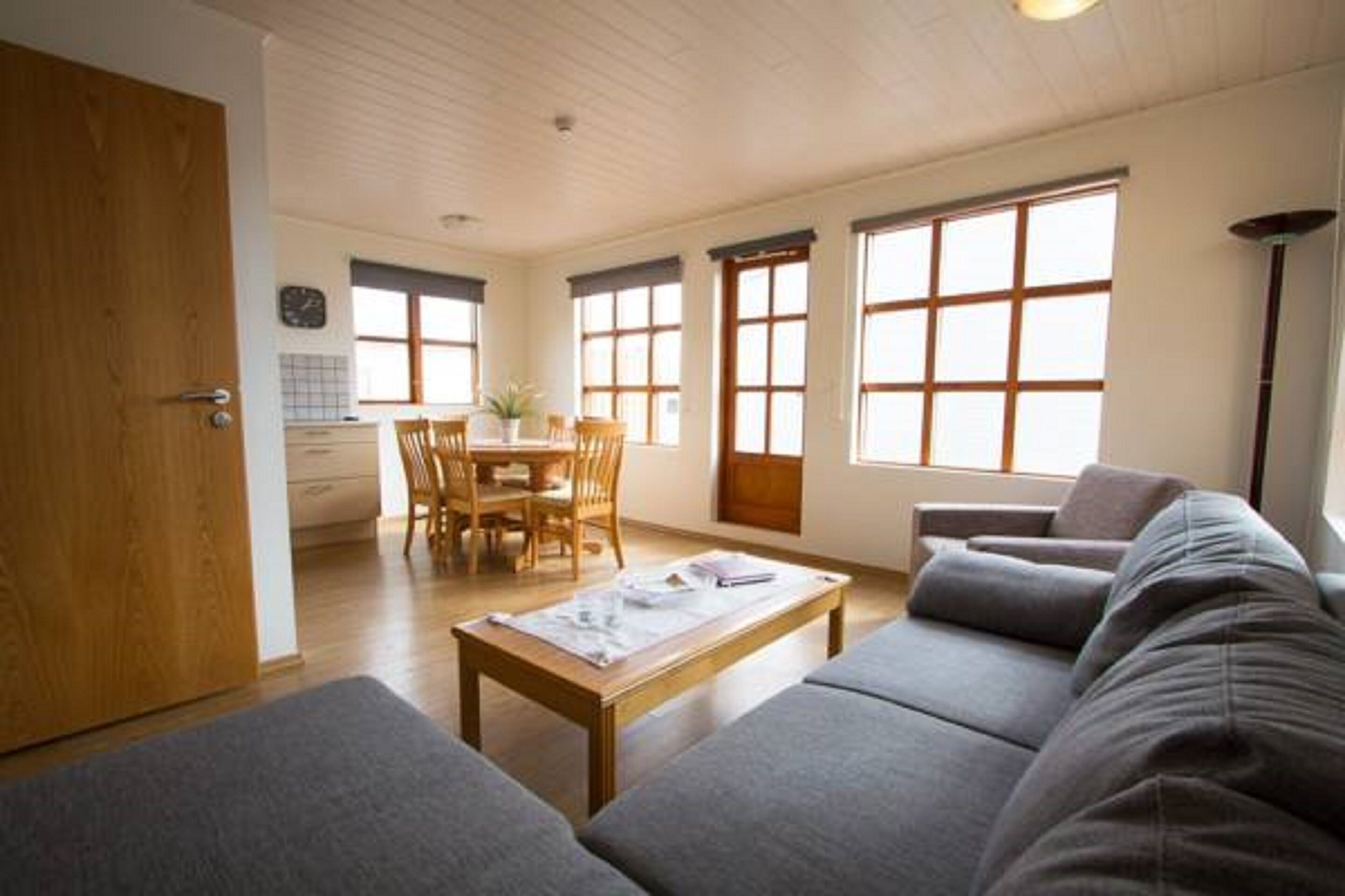 Apartment, 2 Bedrooms | Living room