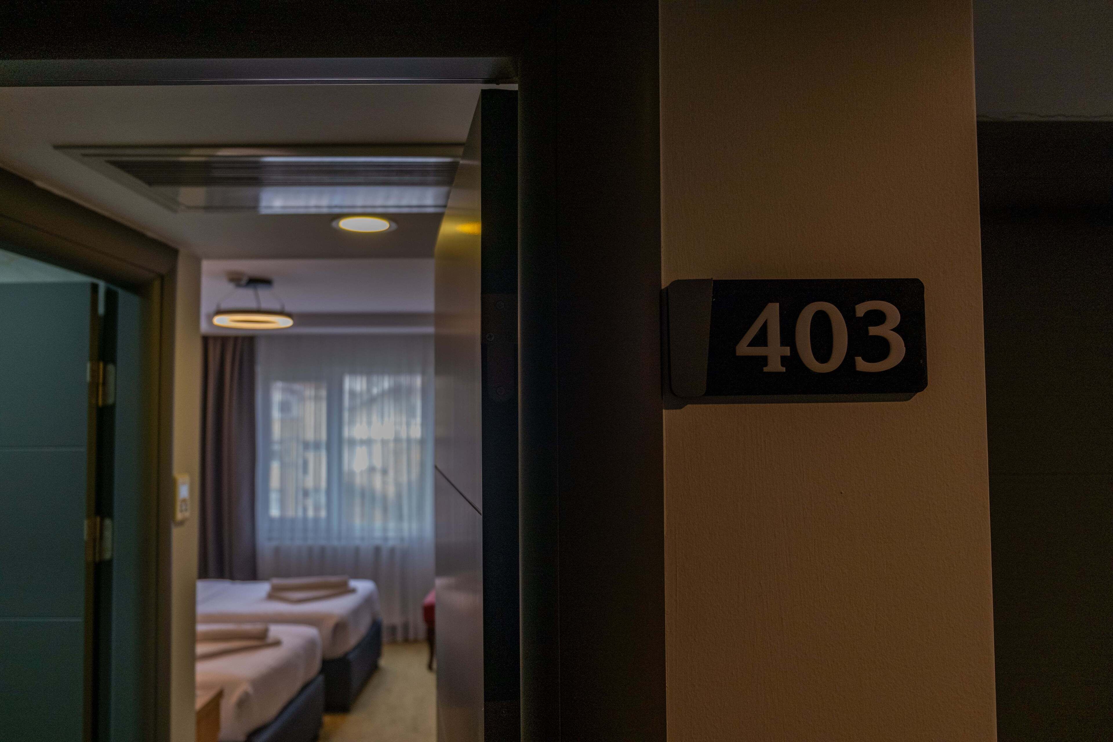 standard double room, 1 double bed, garden view | 1 bedroom, premium bedding, minibar, desk