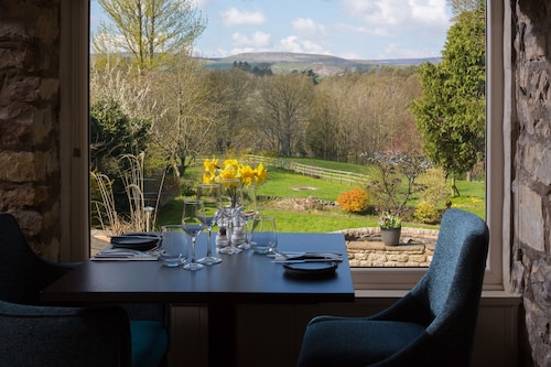 Aysgarth Falls Hotel