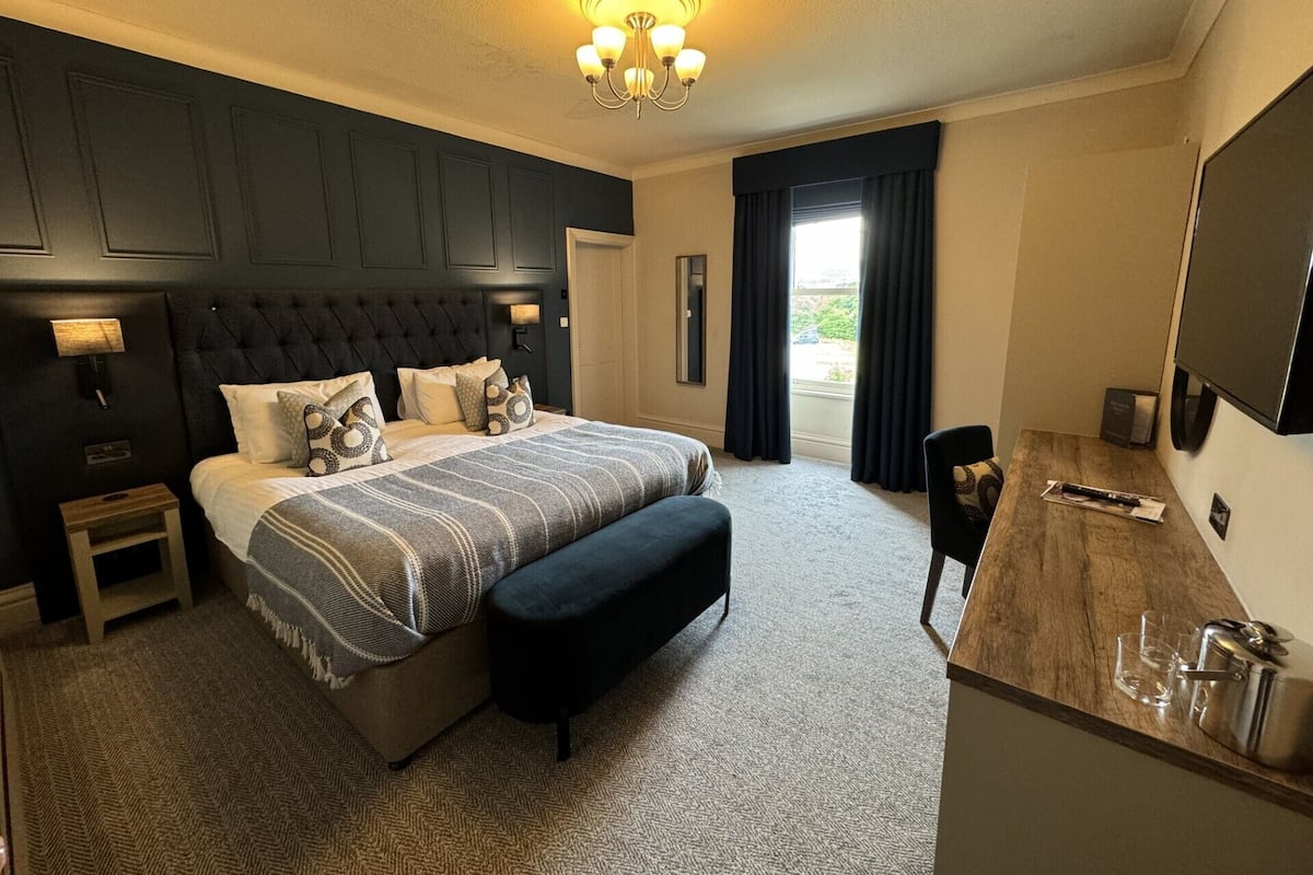 Deluxe tweepersoonskamer | Luxe beddengoed, individueel gedecoreerd, individueel gemeubileerd