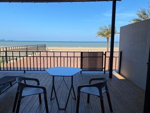 101 The Prime Seaview: Beach Zone | 露台/庭院