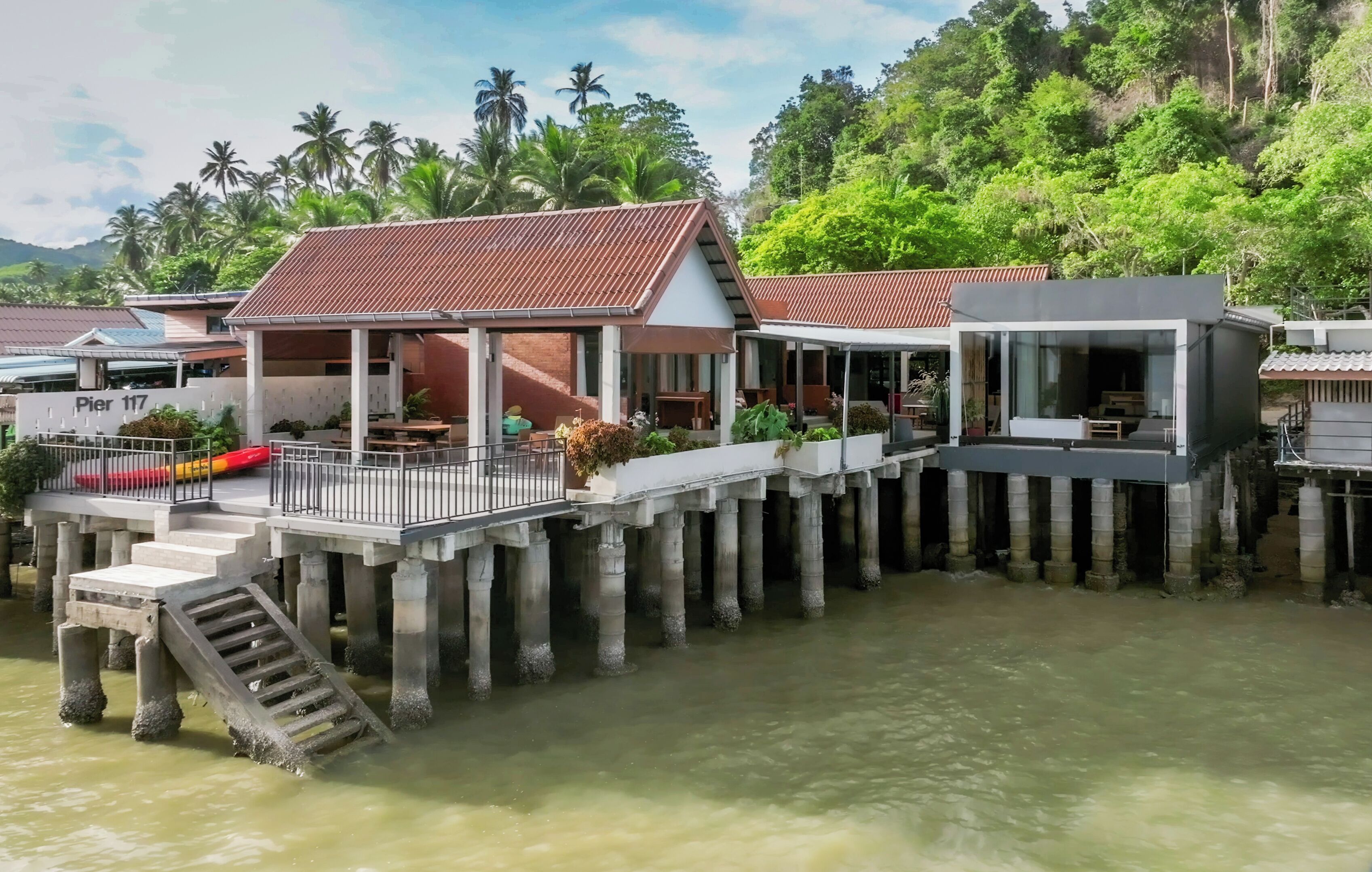 Pier117 Private Ocean Front Villa at Sea | ลานระเบียง/นอกชาน