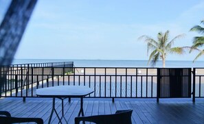 101 The Prime Seaview: Beach Zone | Terraza o patio