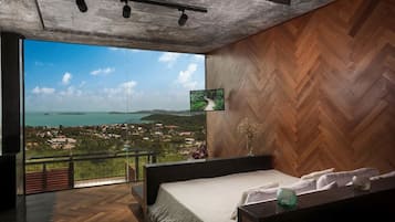 Love Studio Villa with Jacuzzi | Premium bedding, free minibar items, in-room safe, desk