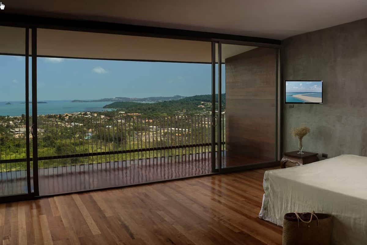 Dream Suite | Premium bedding, free minibar items, in-room safe, desk
