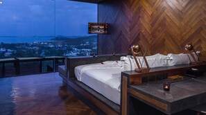 Love Studio Villa with Jacuzzi | Sengetøy av topp kvalitet, minibarvarer (inkludert) og safe på rommet