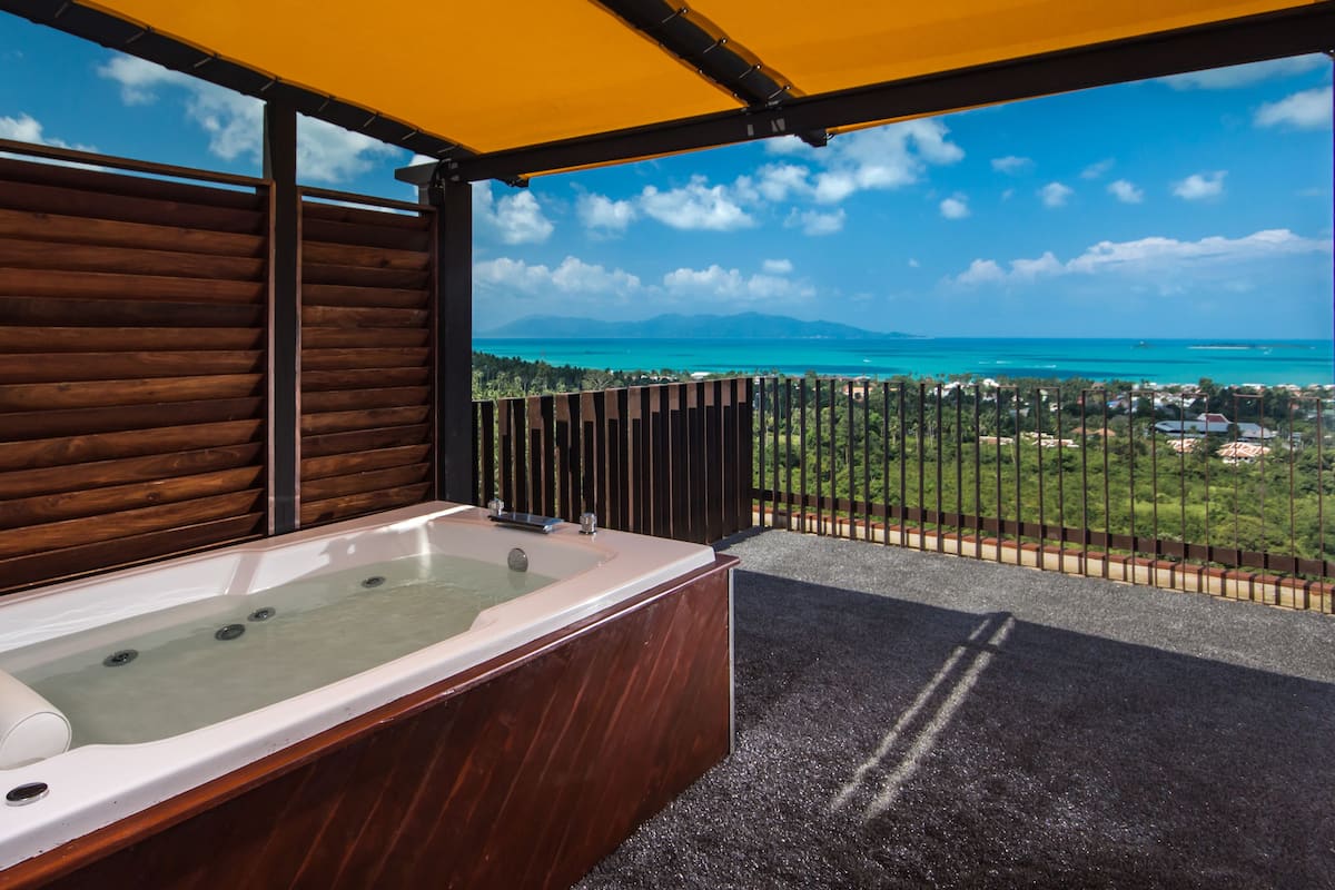 Baignoire à hydromassage