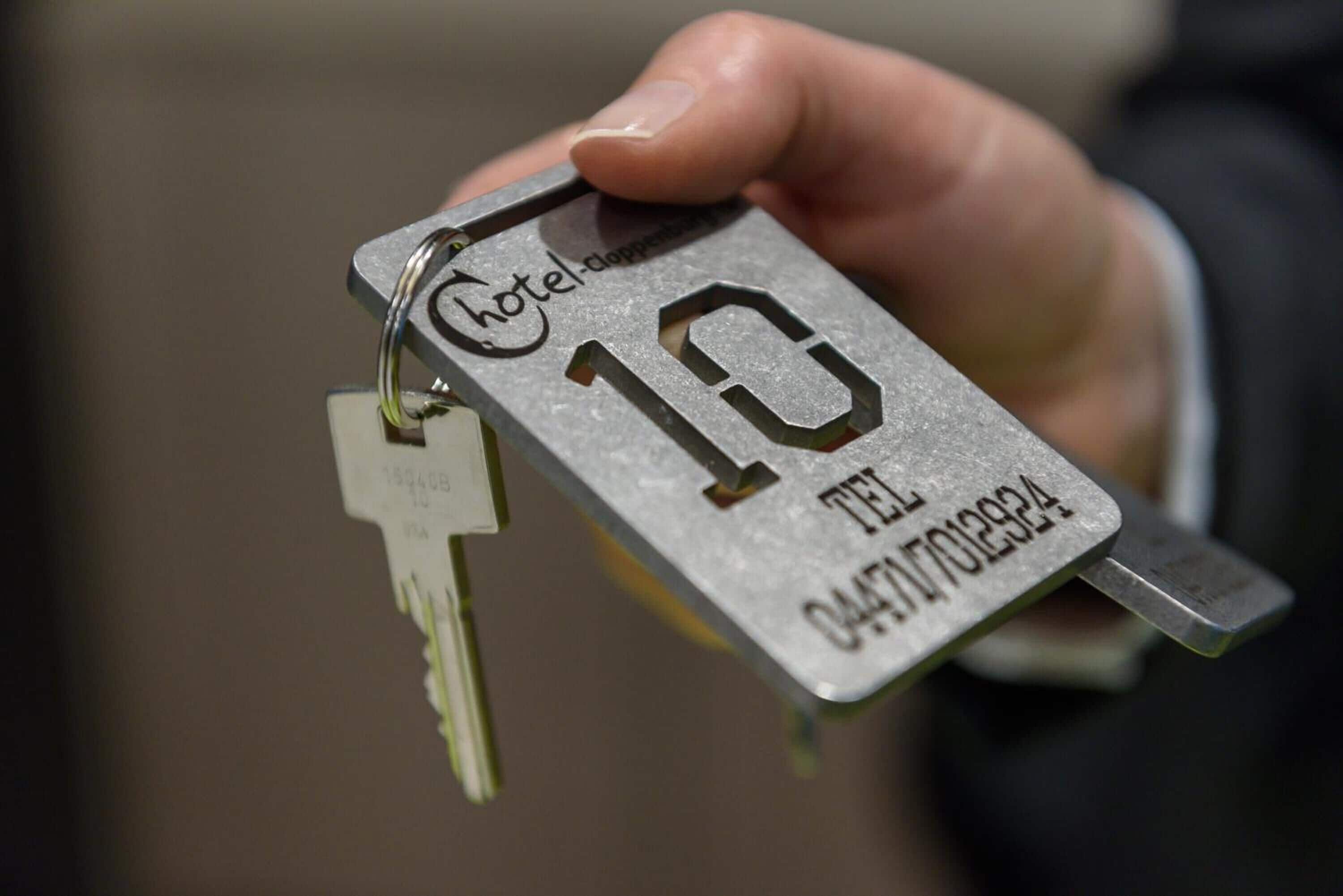 in-room safe, soundproofing, free wifi, bed sheets