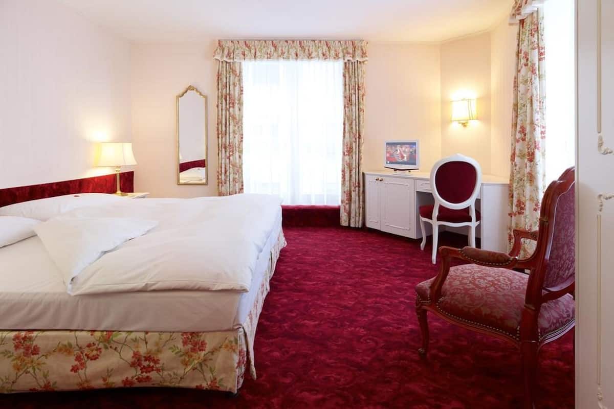 Double Room | 1 bilik tidur, bar mini, peti besi dalam bilik, meja