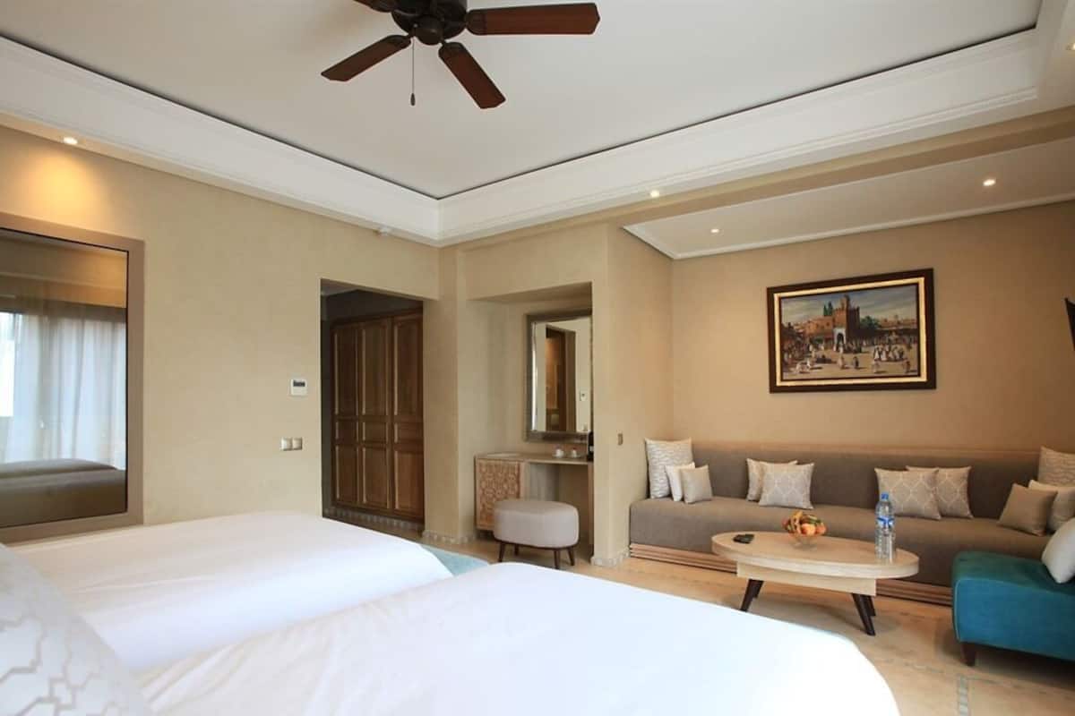 Suite, Private Bathroom