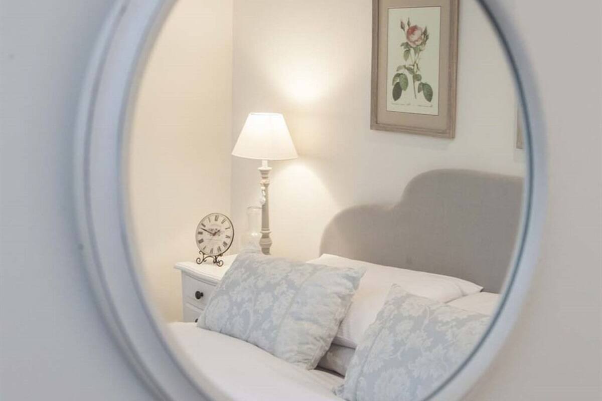 Luxury Apartment, Ensuite, Garden View