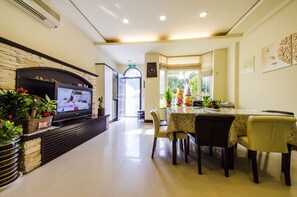 Lobby - Sunny Breeze Garden (Xincheng)