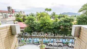 Family Quadruple Room | Balcony