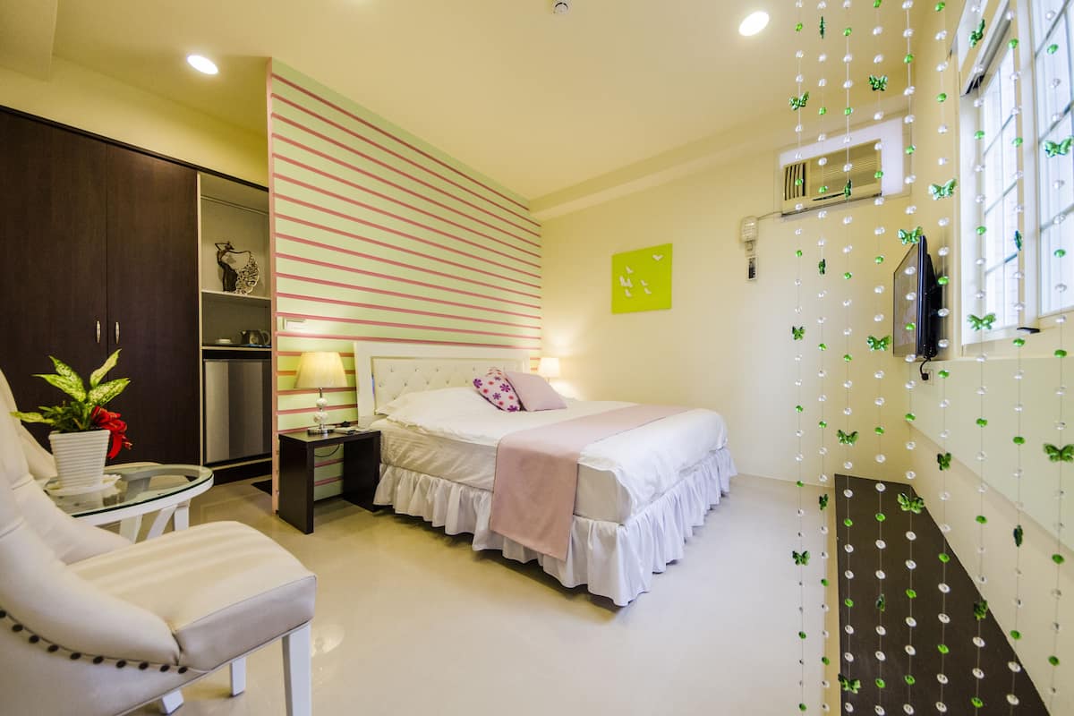 Quarto casal | Escrivaninha, quartos à prova de som, Wi-Fi de cortesia, roupa de cama