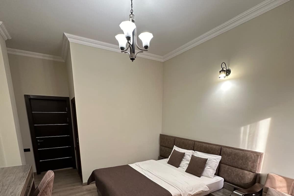 Premium bedding, minibar, individually decorated, individually furnished