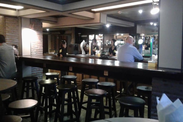 Bar (on property) - O'shea's Sukhumvit Bangkok (Bangkok)