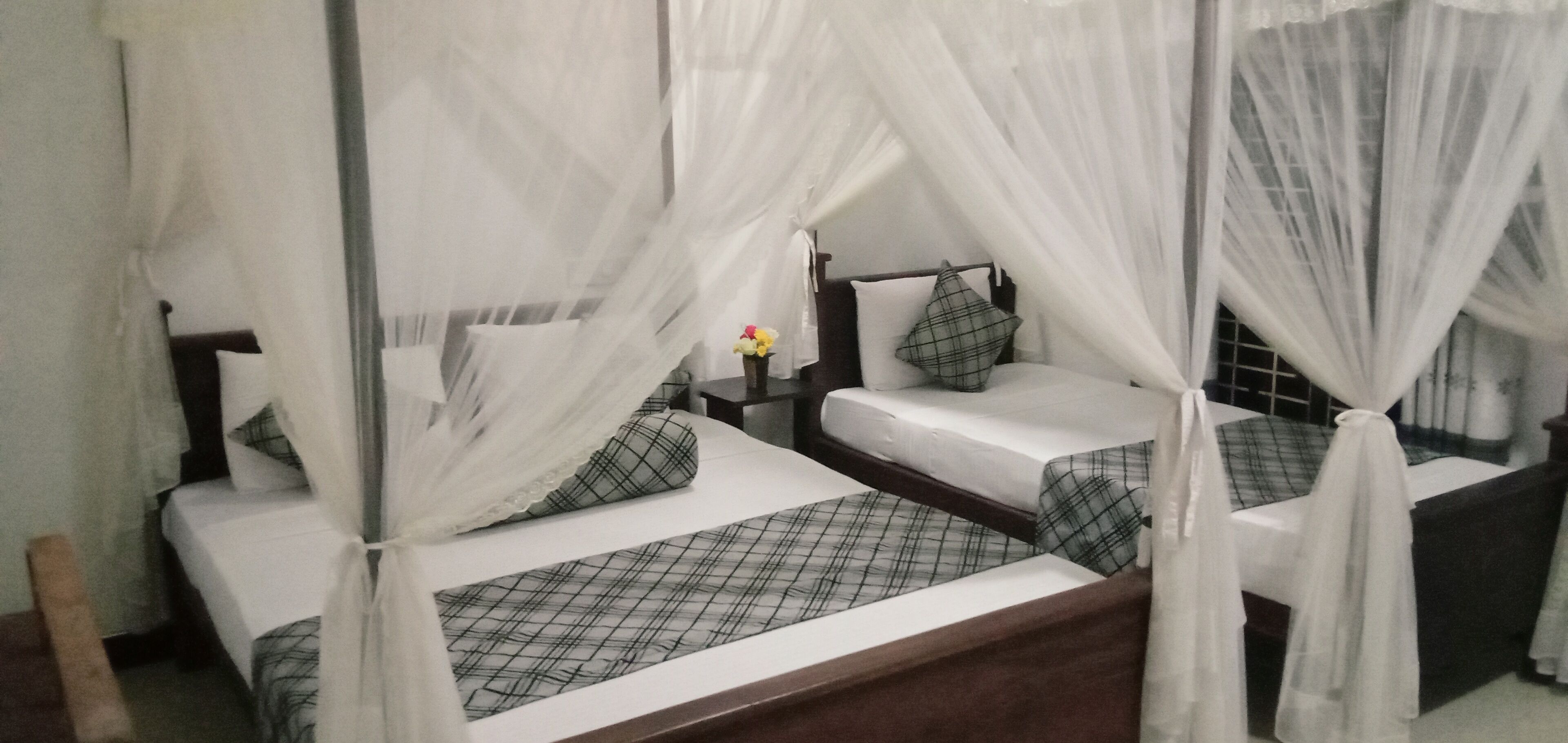 standard chalet | 1 bedroom, premium bedding, desk, soundproofing