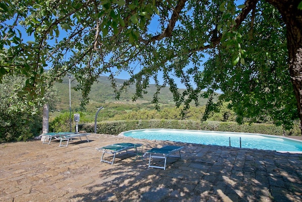 Piscina stagionale all'aperto
