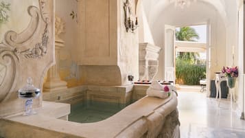 Superior Room | Living area