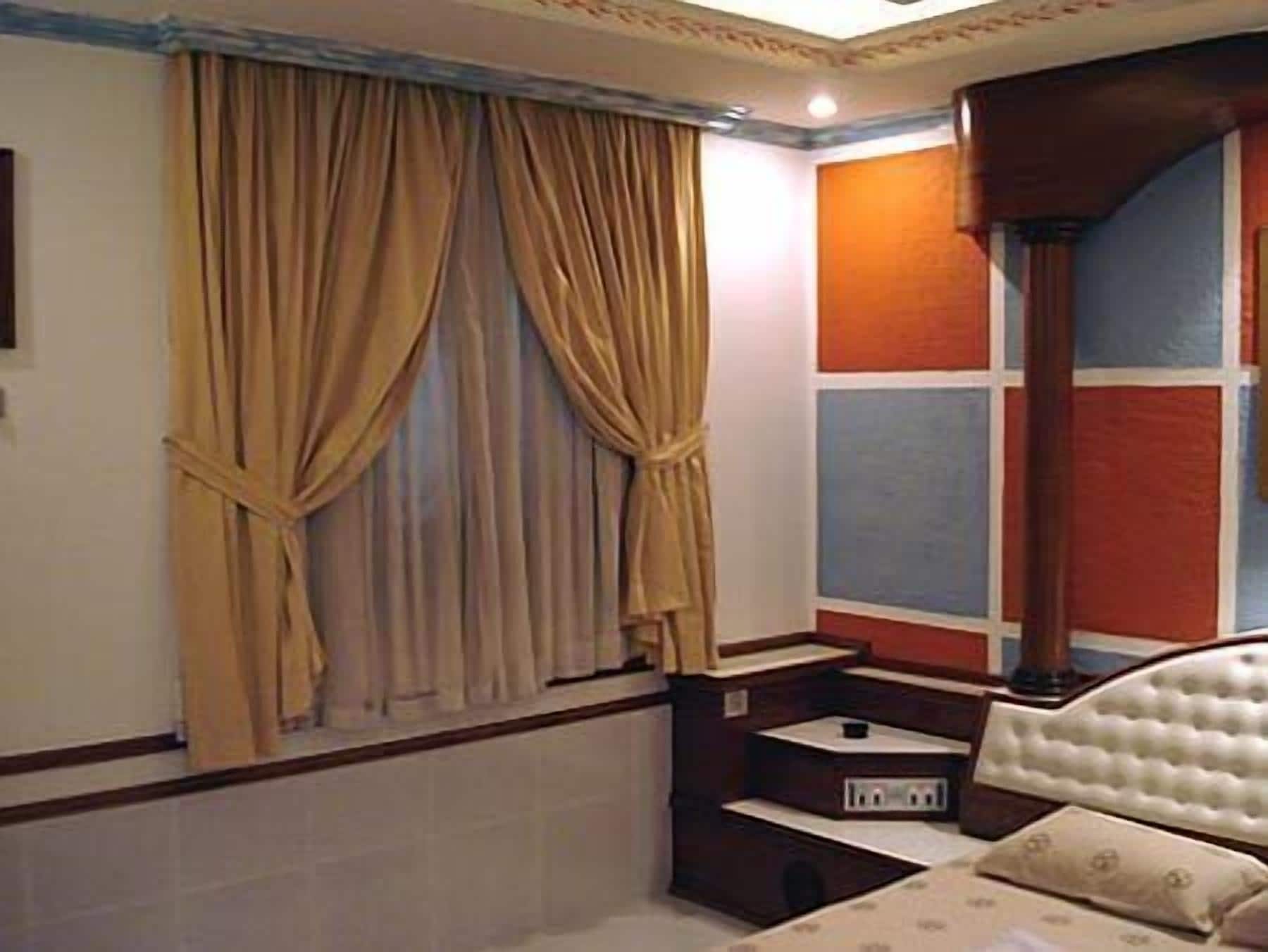 Photo - North Palace Hotel