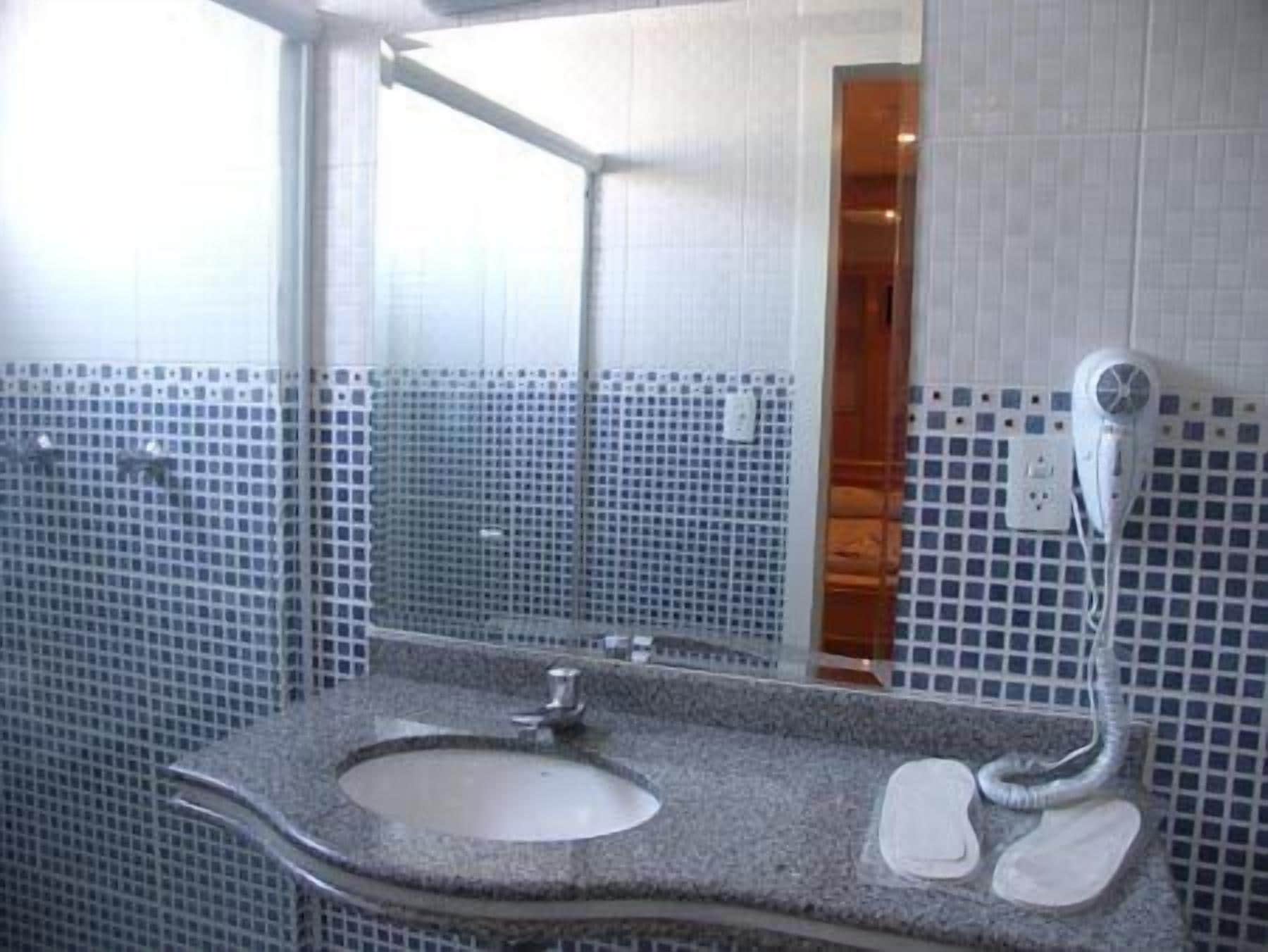 Photo - North Palace Hotel