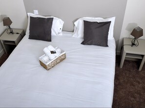 Kostenlose Babybetten, Zustellbetten, kostenloses WLAN